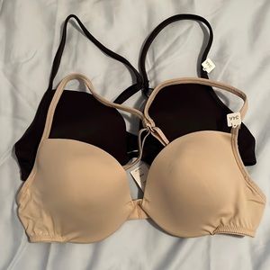 GAP Low-Cut T-shirt Bras 34A (2 bras)